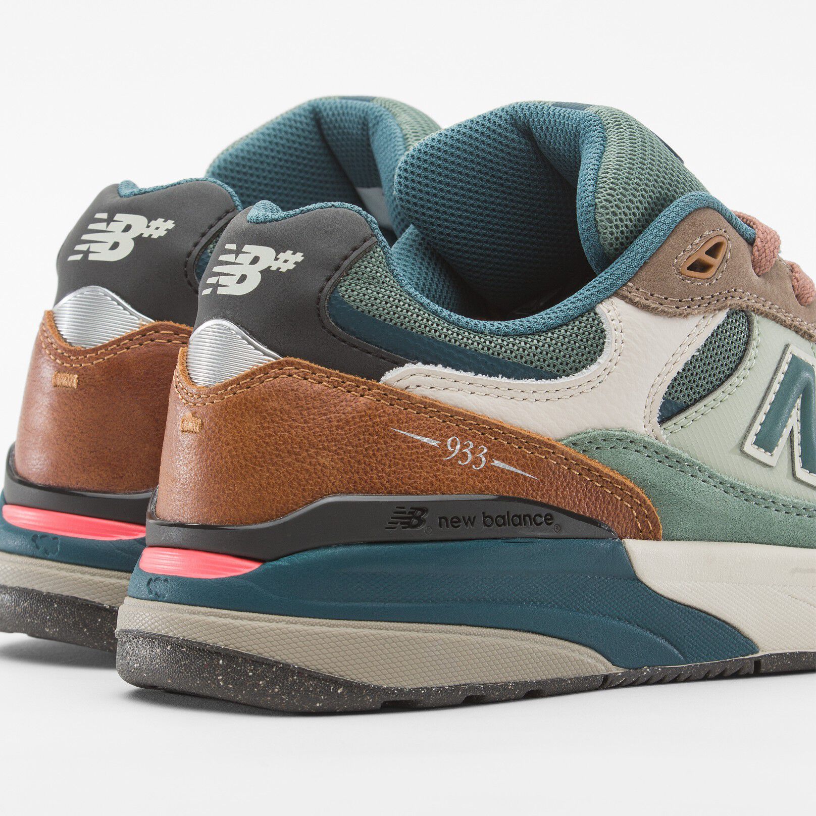 Men's NB Numeric Andrew Reynolds 933 Shoes - New Balance