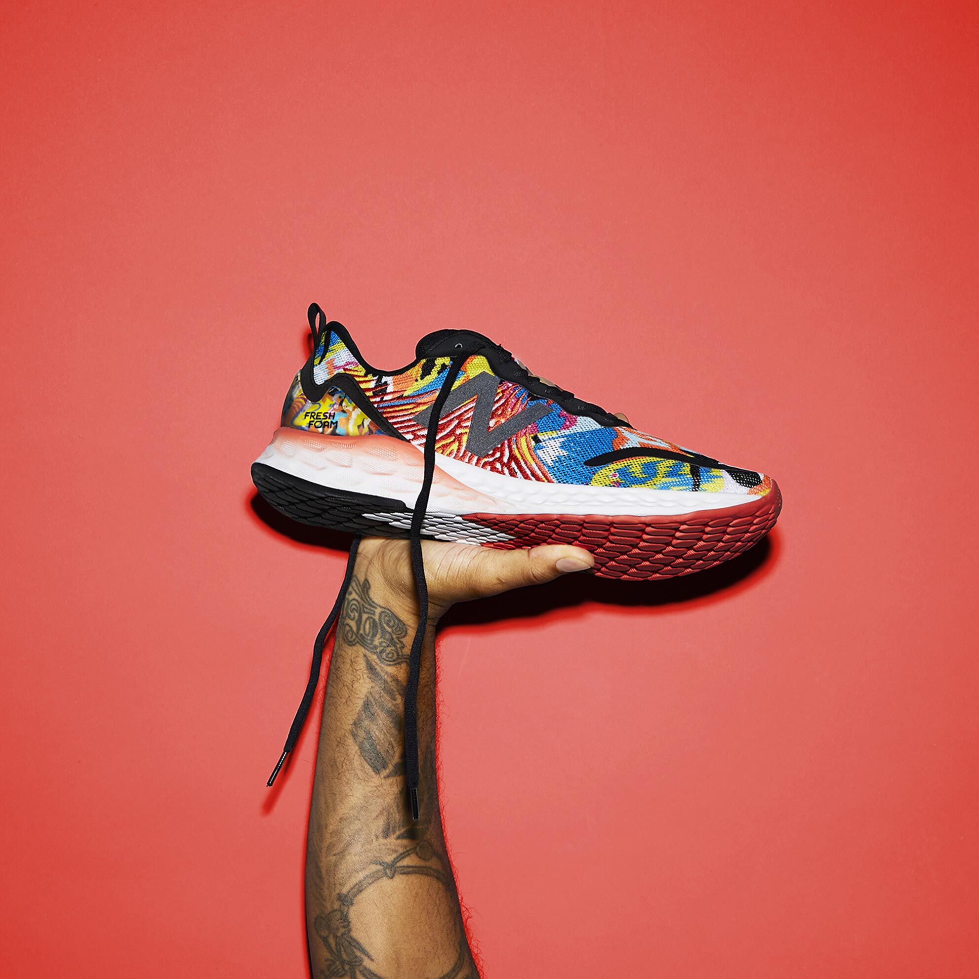New balance roav pride pack top